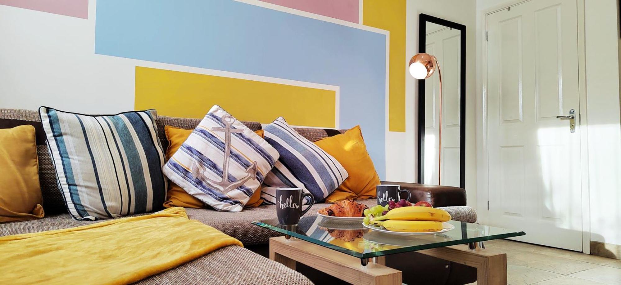 Epicsa - Family & Corporate Mews With Free Parking Apartment