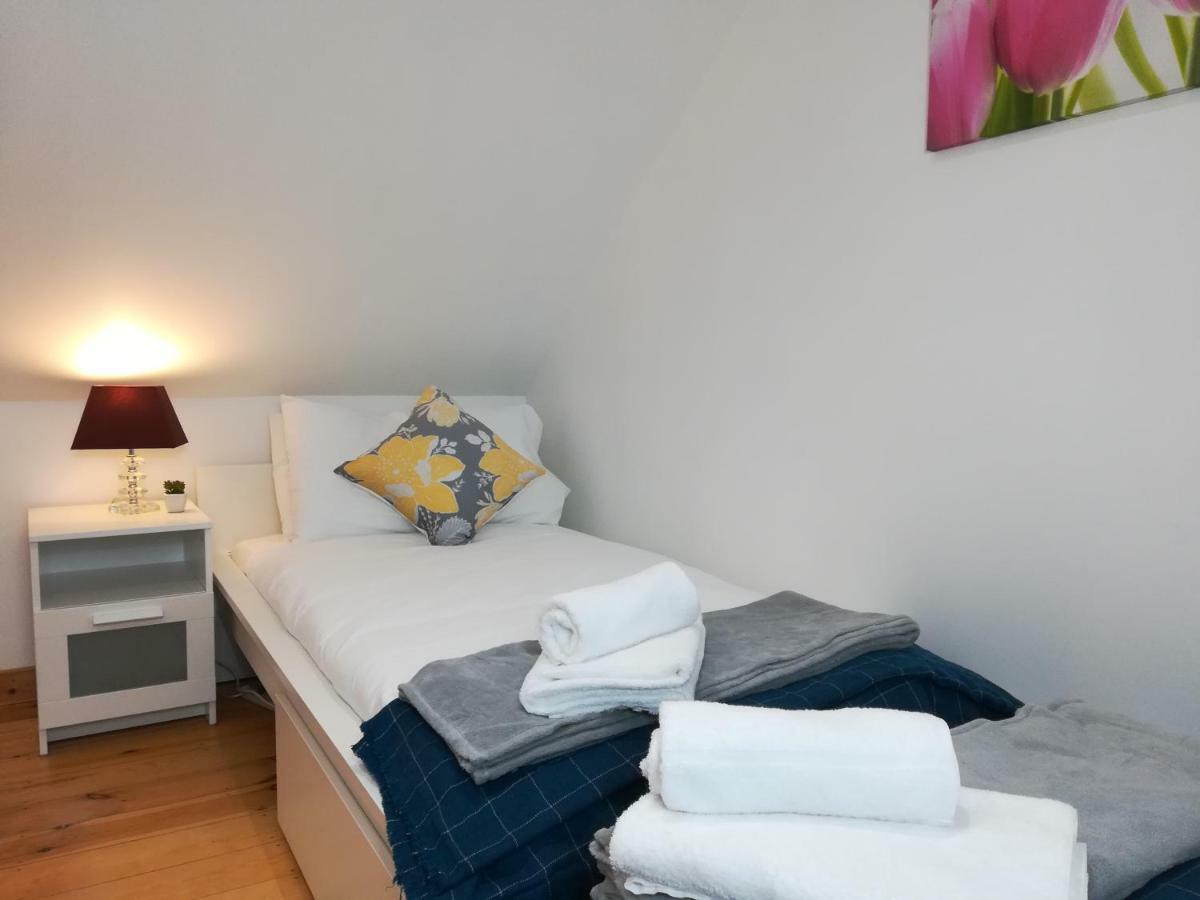 Epicsa - Family & Corporate Mews With Free Parking Apartment